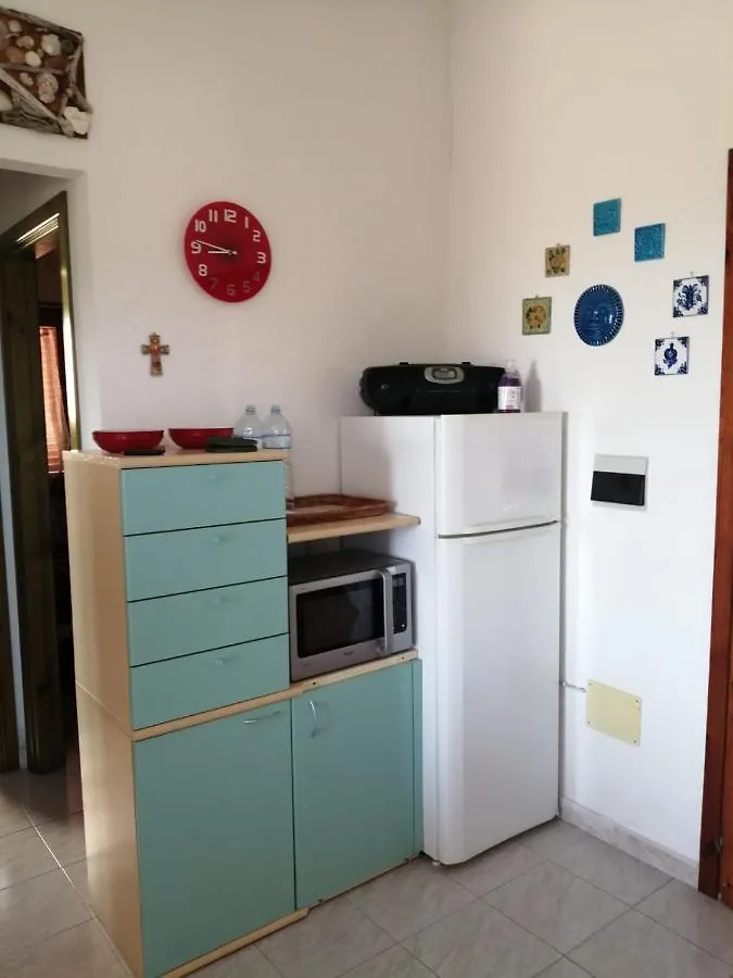 Дом отдыха Appartamento Con Vista Mare Танаунелла Италия